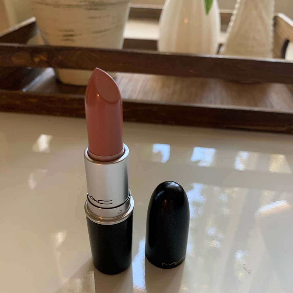 4 MAC Lipsticks